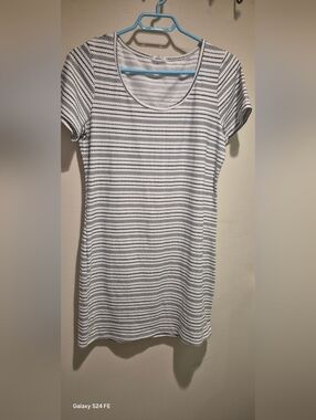 Ardene White And Black Tshirt Dress
